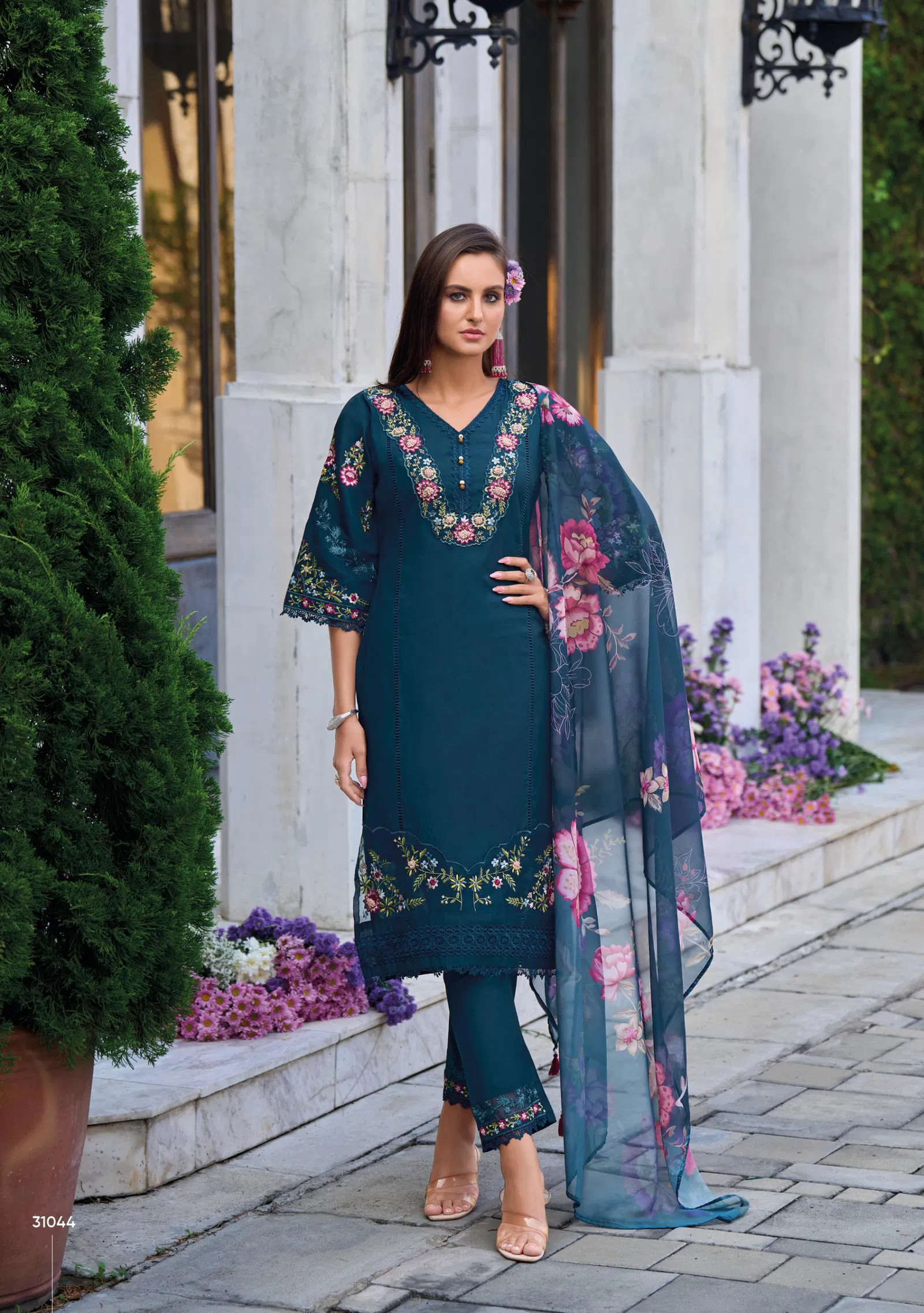 Charchay By Lady Leela Viscose Kurti With Pant Dupatta Wholesale India