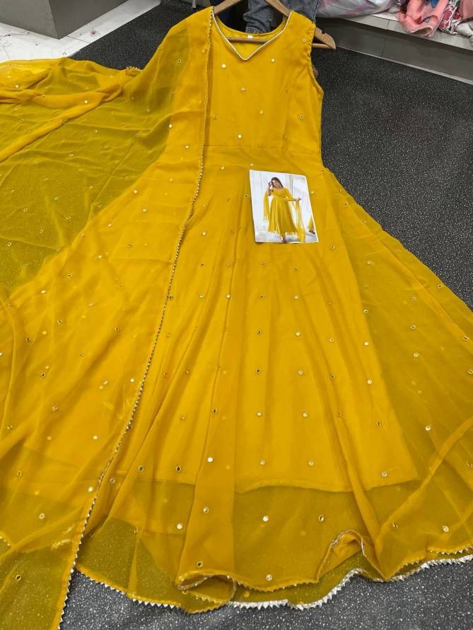 Fg Ladies Gown wholesale market in Surat
