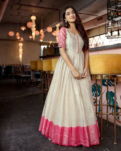Banarasi Silk Gown With Net Dupatta-ISKWGN0901BK713N | Ishaanya