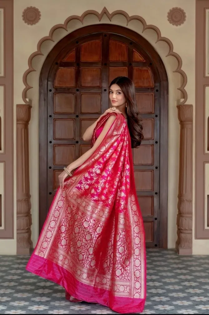 KT 126 Designer Wedding Wear Banarasi Soft Silk Saree Suppliers In India