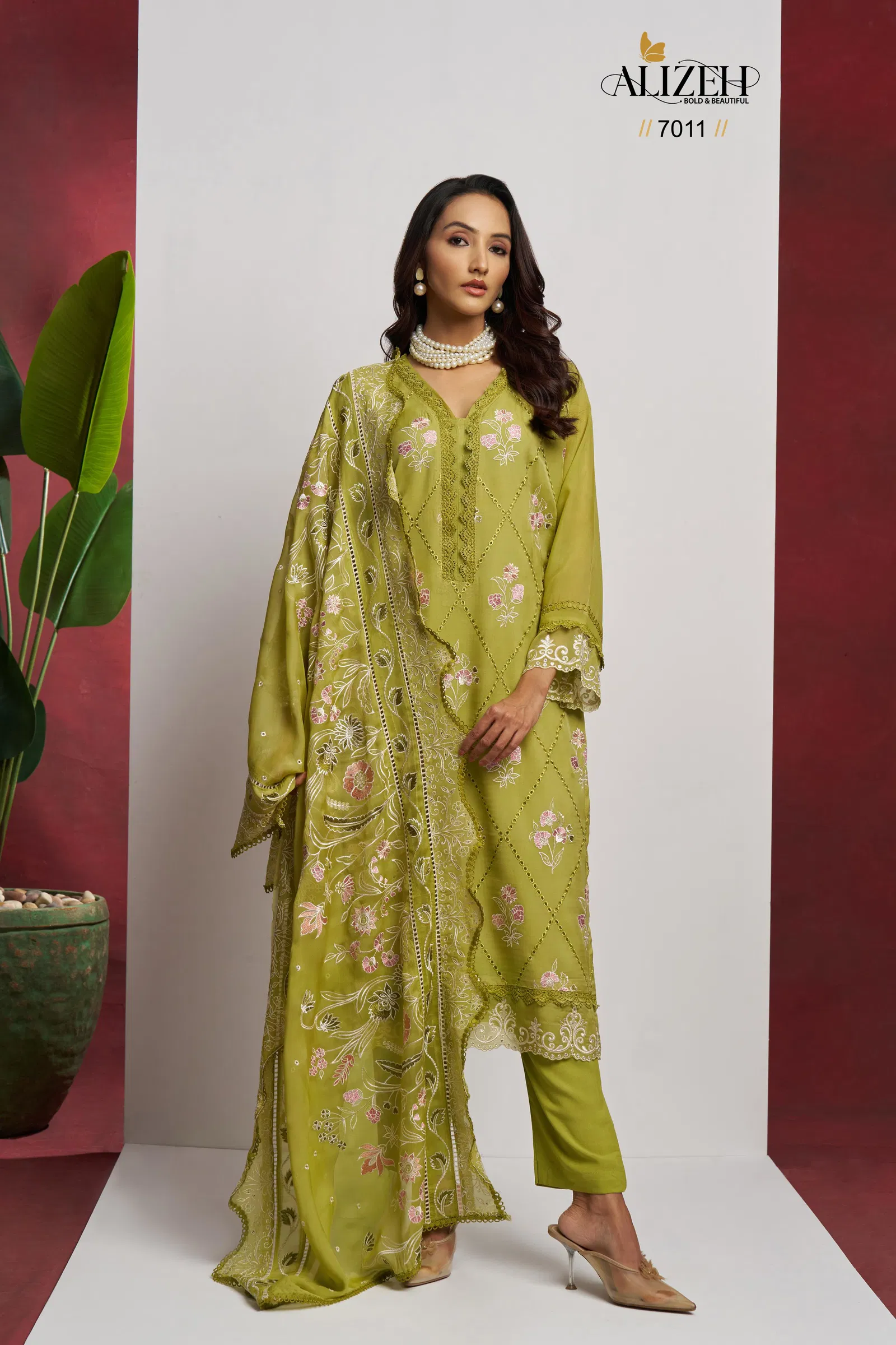 Saadgi By Alizeh Pure Organza Designer Salwar Kameez Suppliers In India