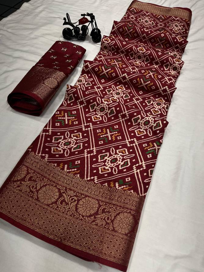 Wow Jacquard Border Dola Silk Hit Antic design Non Catalog Saree Wholesale Online
