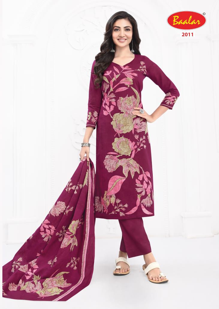 kashmiri cotton dress Kashmiri Dress for Women | Aari Embroidery & Pheran Styles