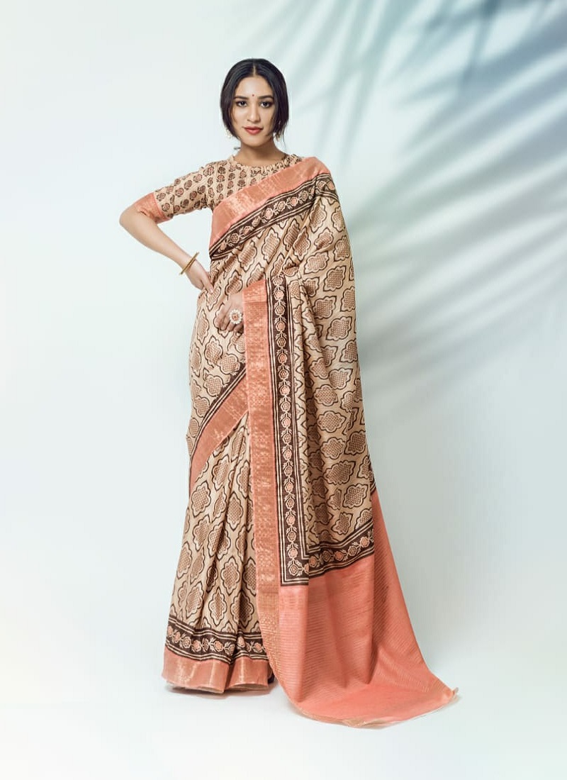 Light Peach Hand-Woven Valkalam Saree from Banaras with Ragini Motifs on  Brocade Pallu and All-Over Boota